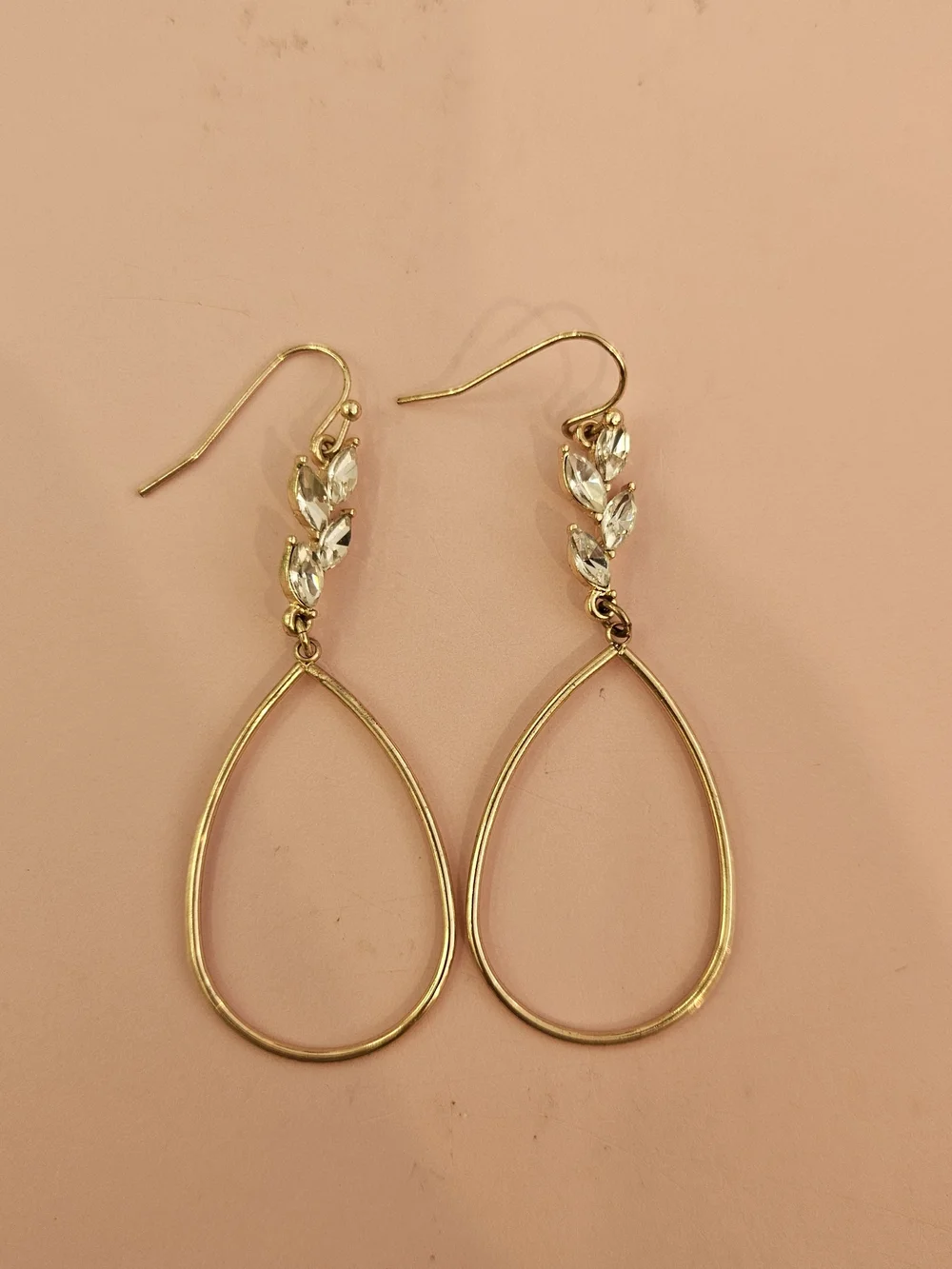 N/A elegant gold